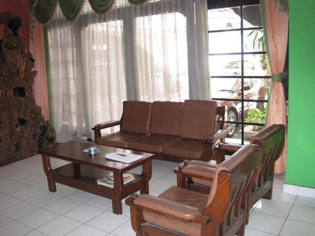 Sekar Sari Inn Kuta Lombok Esterno foto
